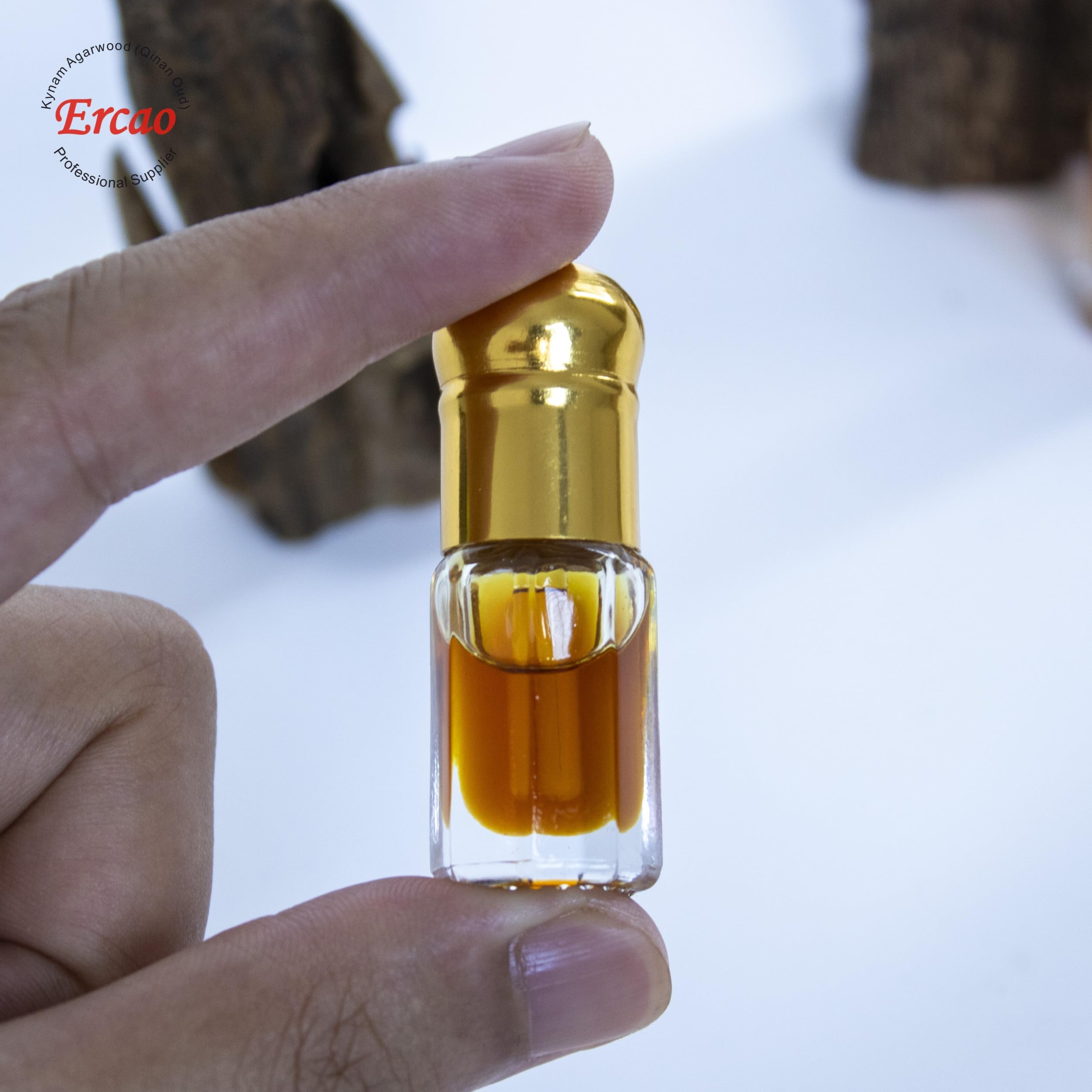 Ercao aroma profile emphasizing complex agarwood notes for perfumery