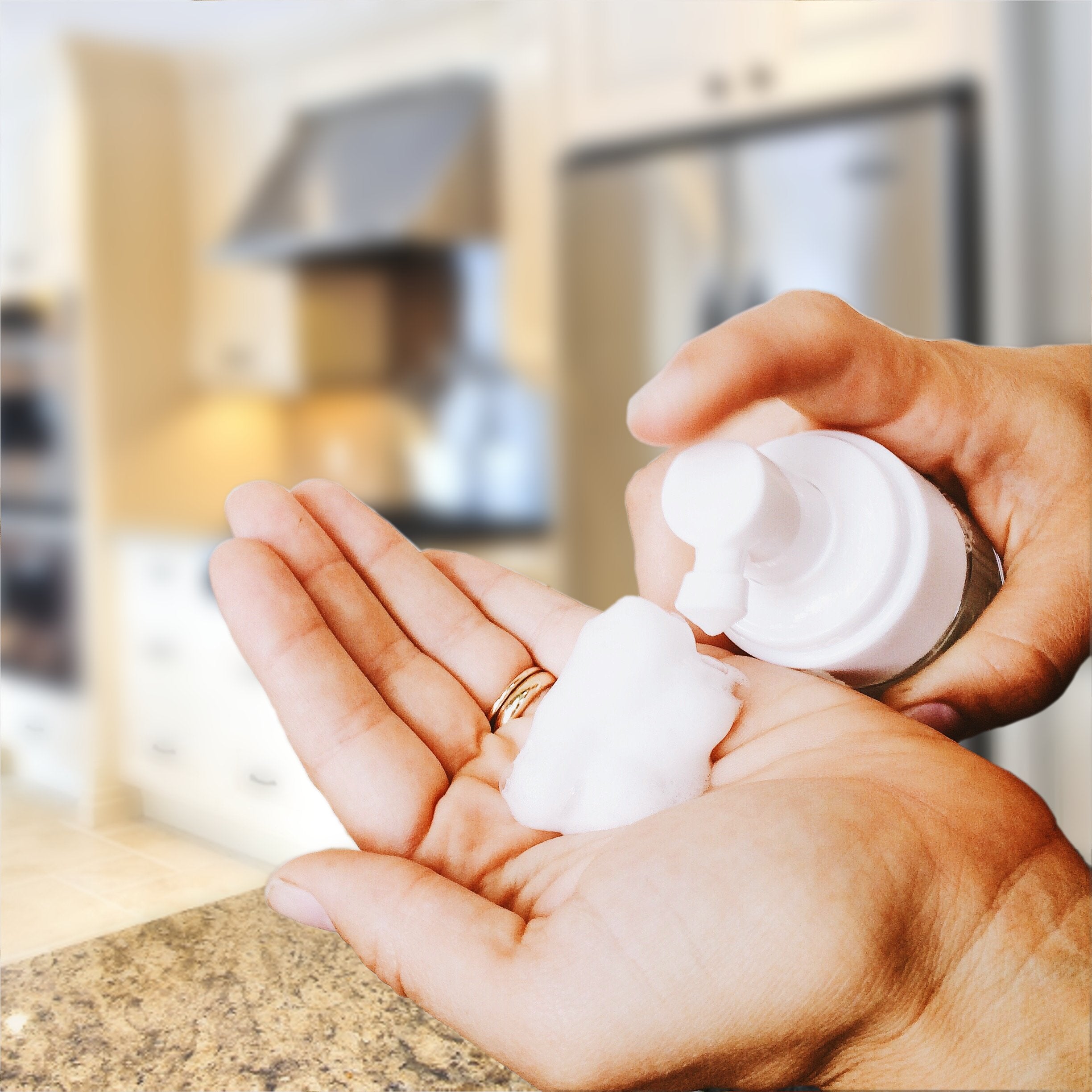 Everest Microbial Defense foam leaves no sticky residue on hands