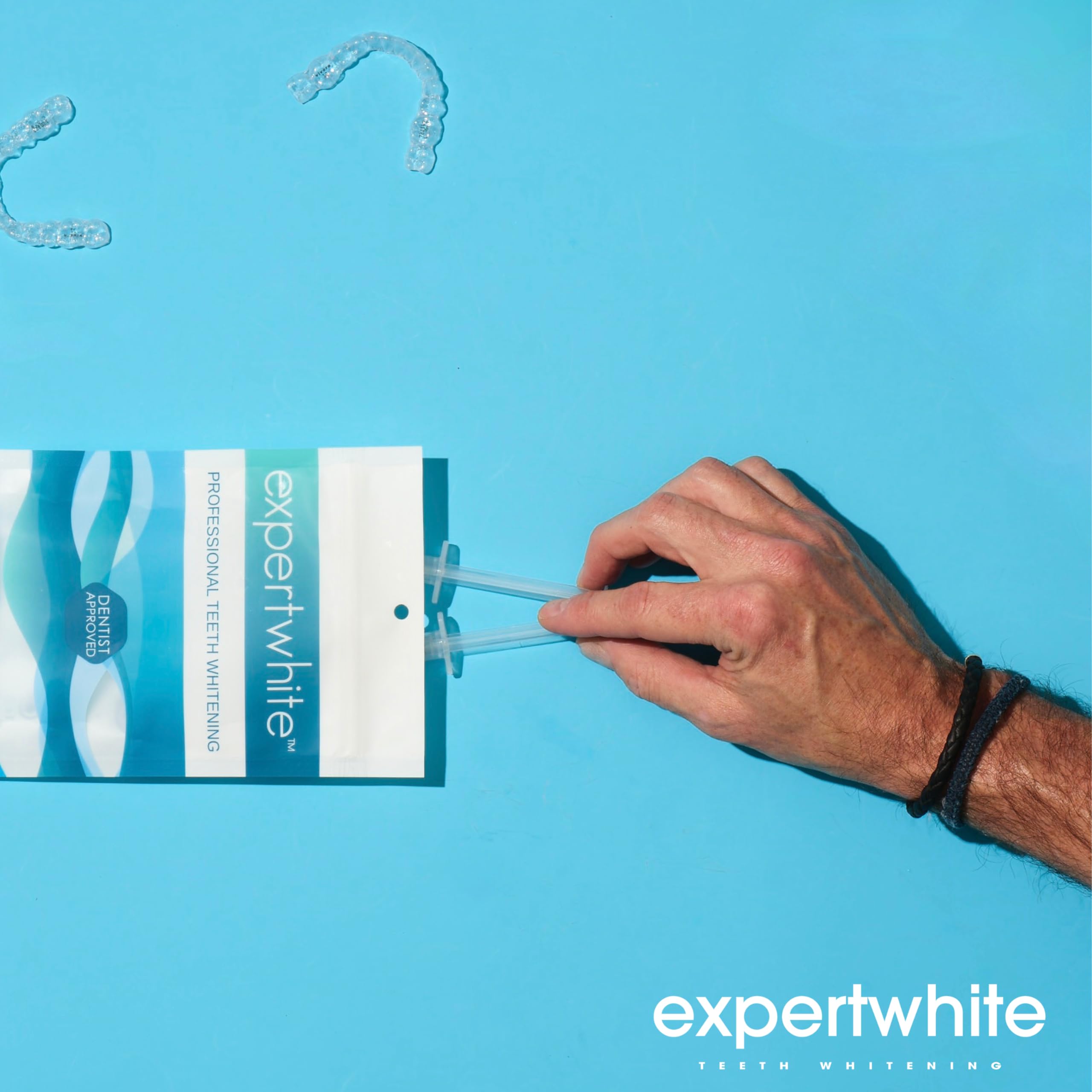 Enamel-safe formula sign beside Expertwhite gel for natural-tooth whitening.