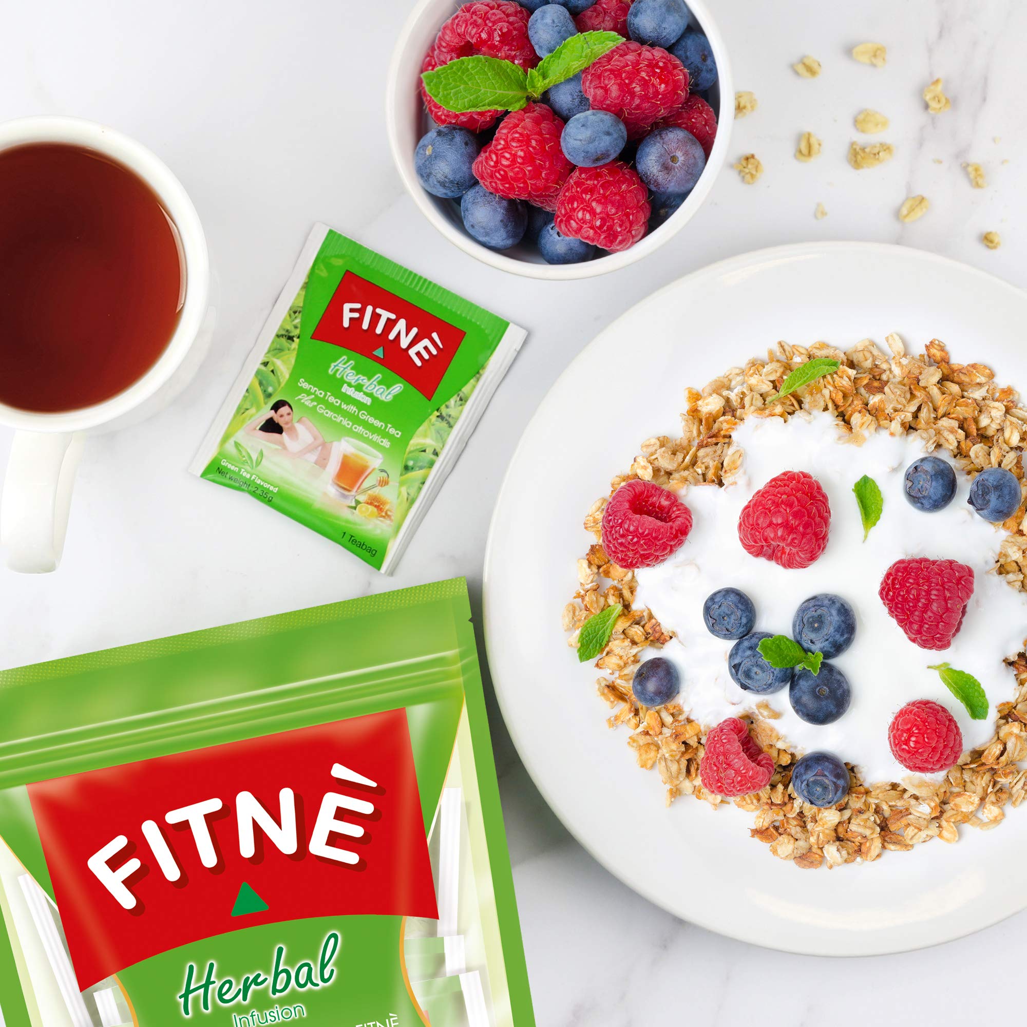 FITNE antioxidant-rich green tea in glass