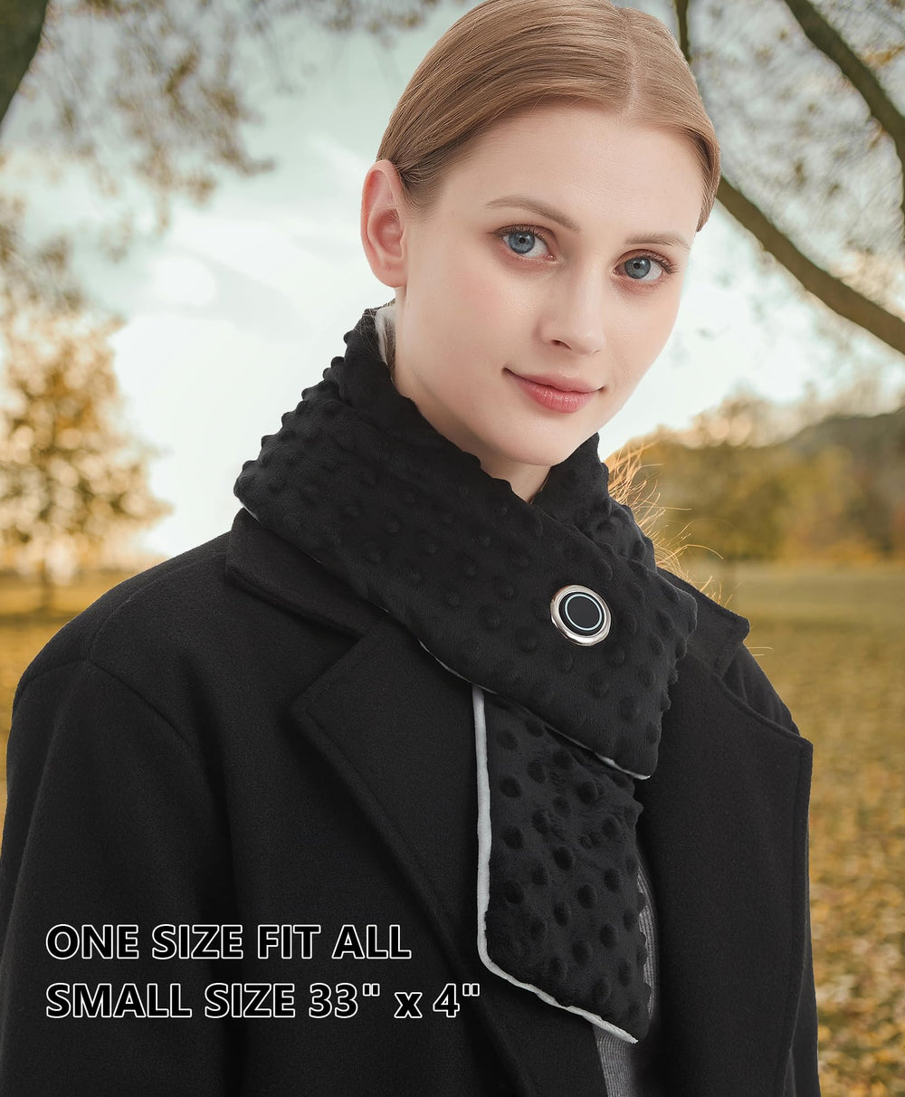 Foiueyga heated scarf battery pack in hand shows portable warmth for outdoor use.