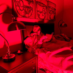 Fringe Red Light Panel product packaging, ready-to-use setup