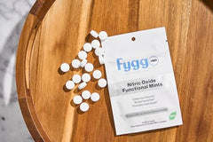Close-up of Fygg NOX mint showing smooth texture and sugar-free freshness.
