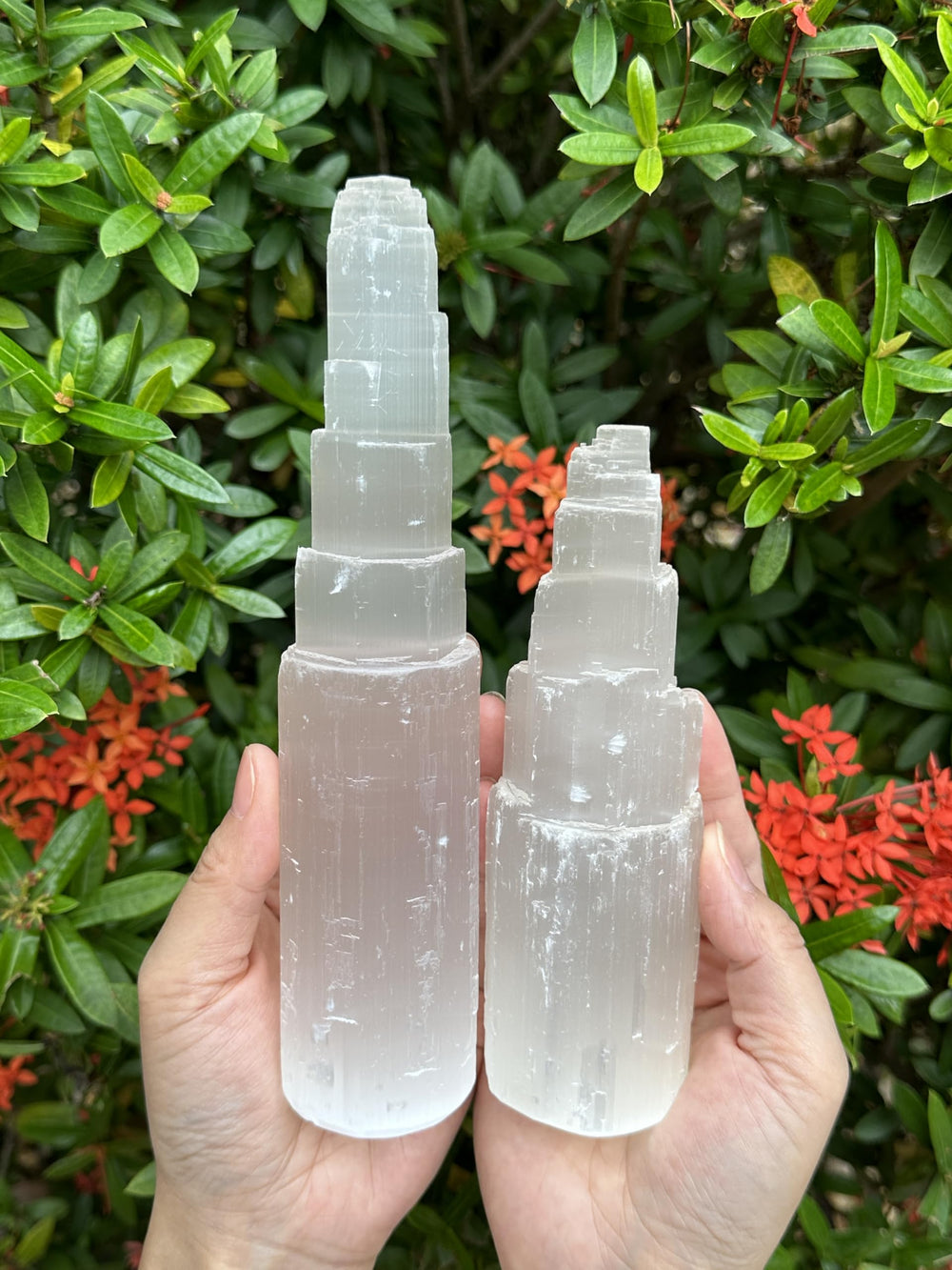 GAF Treasures selenite point tower closeup highlighting natural texture and glow.