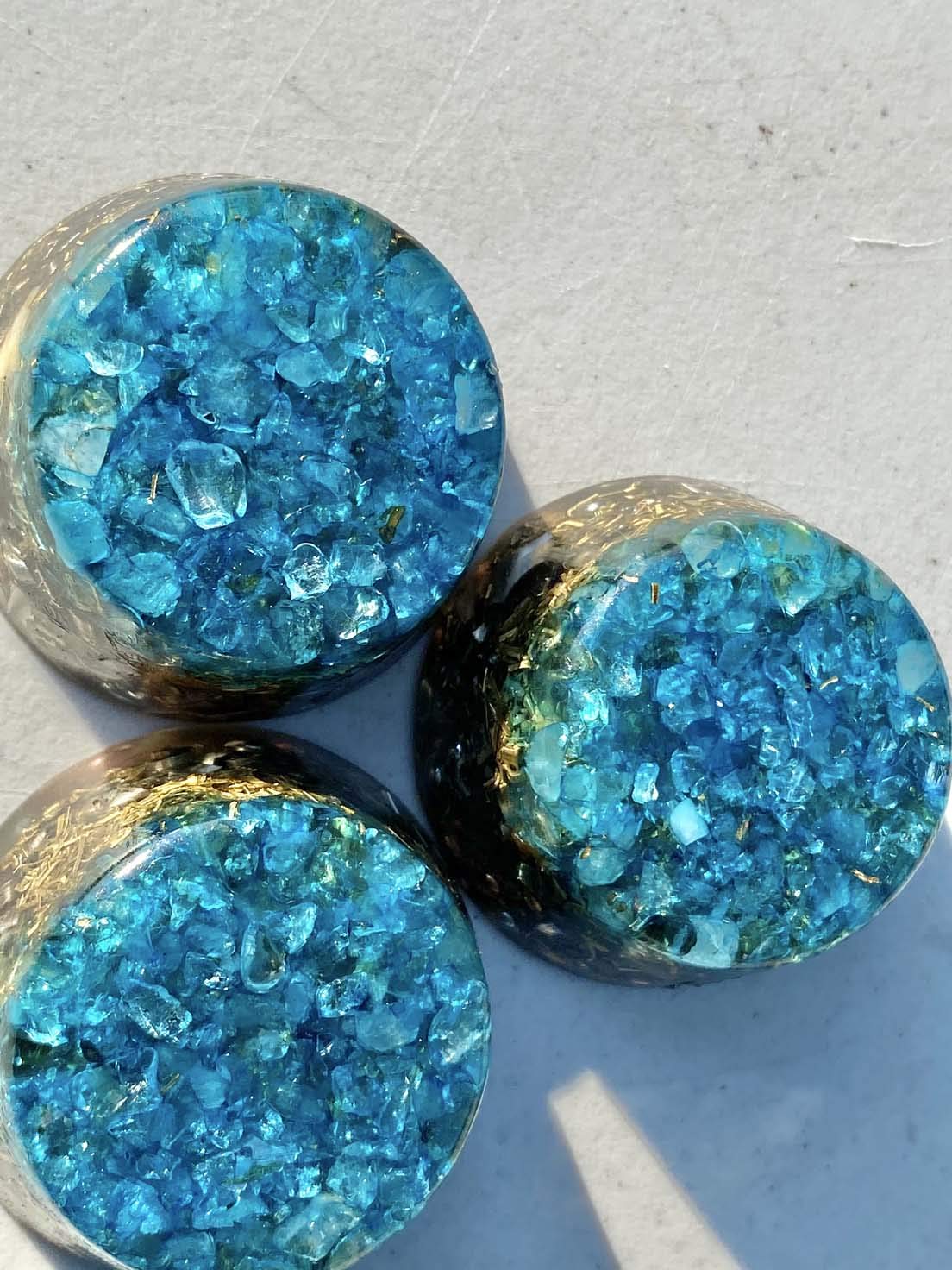 Generic Blue Topaz energy tool adds subtle ambiance to living spaces