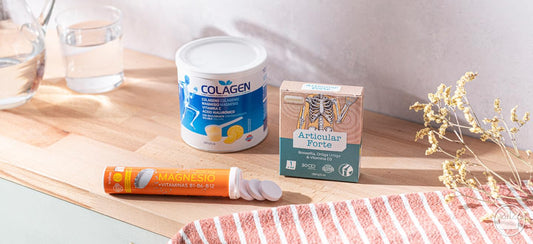 Generic Collagen Powder Lemon dissolving in water for a refreshing, sugar-free option.