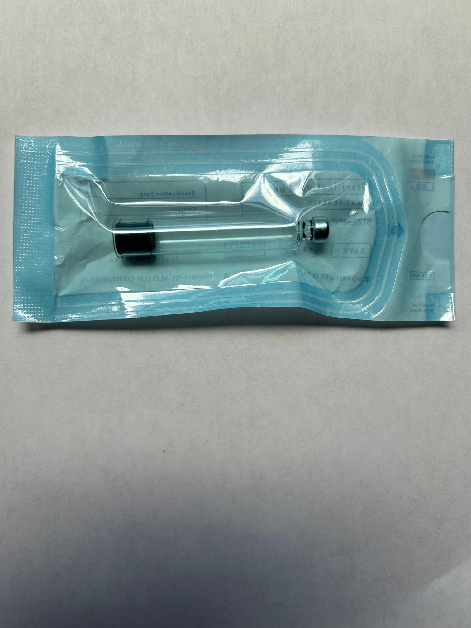 Generic medical-grade borosilicate glass cartridge, durable and reliable.
