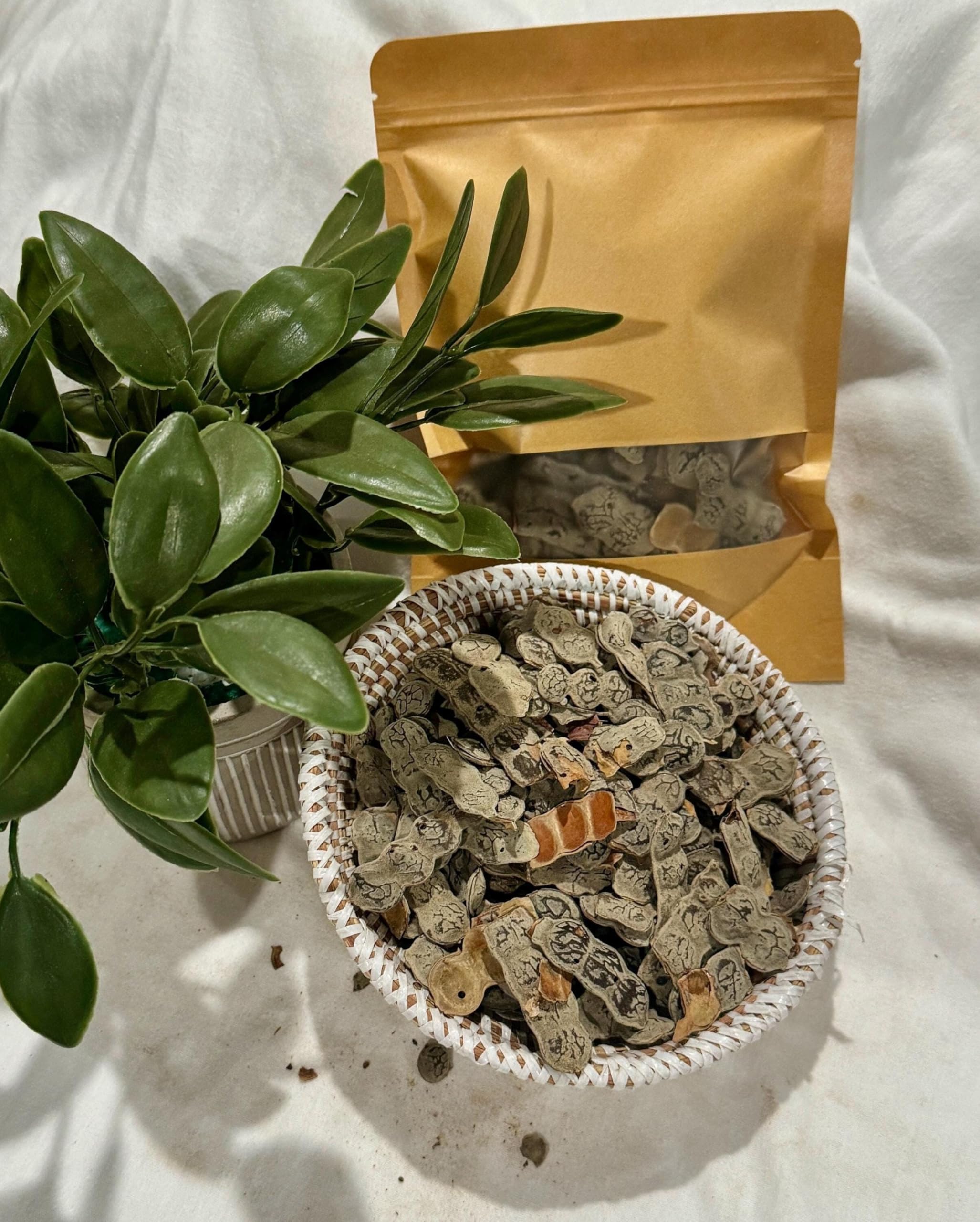 Generic NEP-douche-basin-use demonstrating a practical cleansing ritual