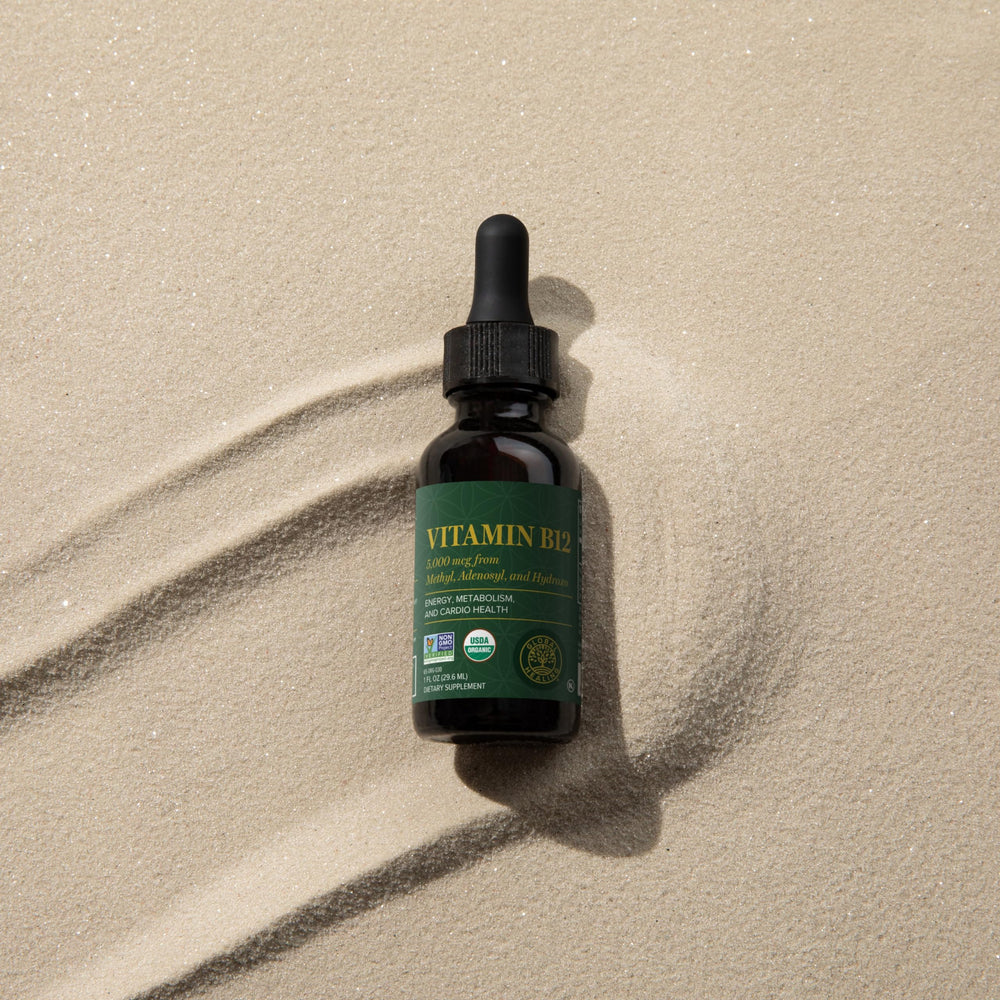 Close-up of B12 ingredients in glass bottle featuring the methylcobalamin blend.
