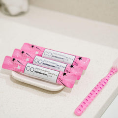 Dye-free Go Mouthwash Packets help prevent staining from spills.