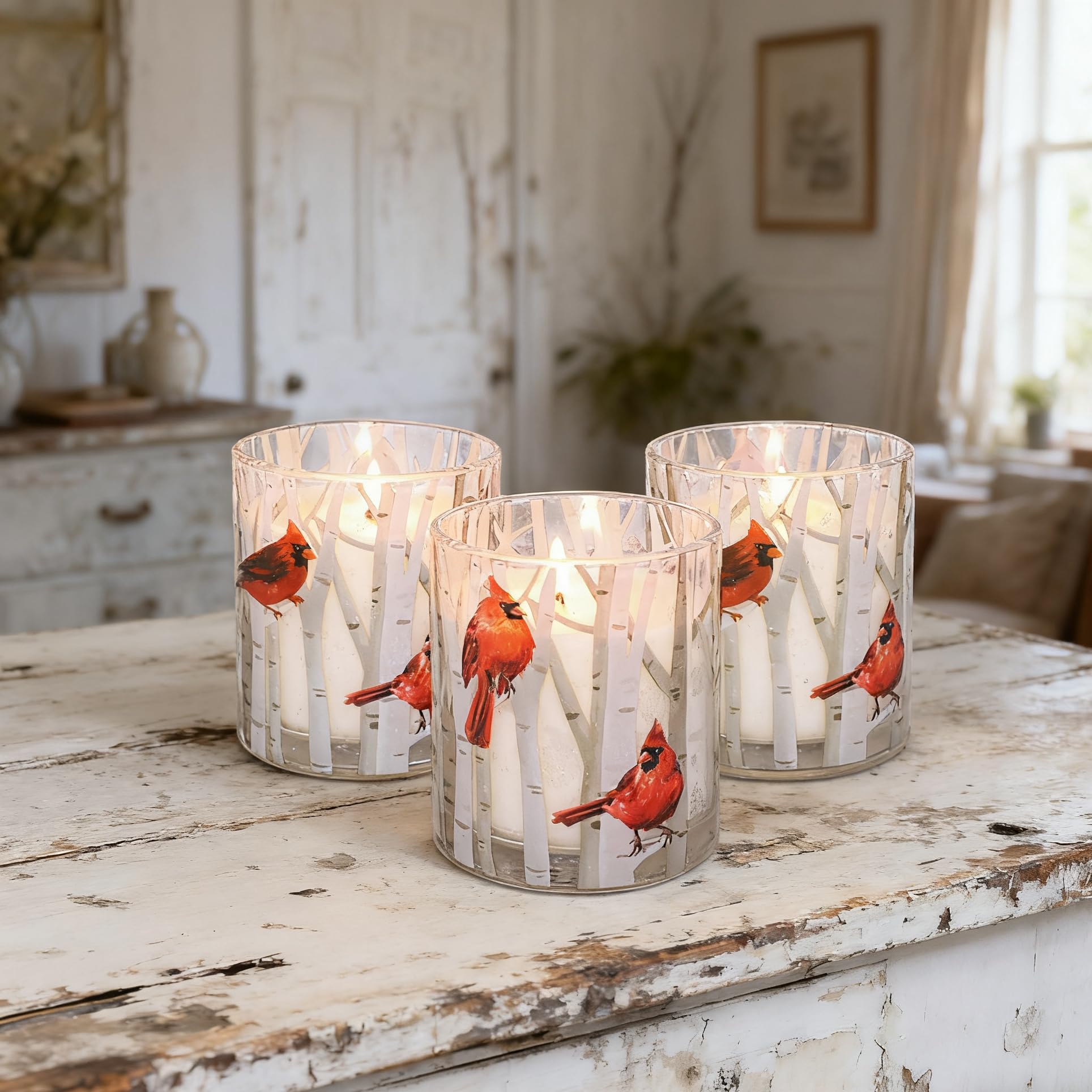 GORGE MOMENT berry aroma candle closeup highlighting festive sweetness for your space.