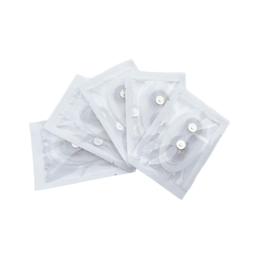 Grueoath Z3 Pro anti-snore device on chin promotes smoother nighttime breathing.