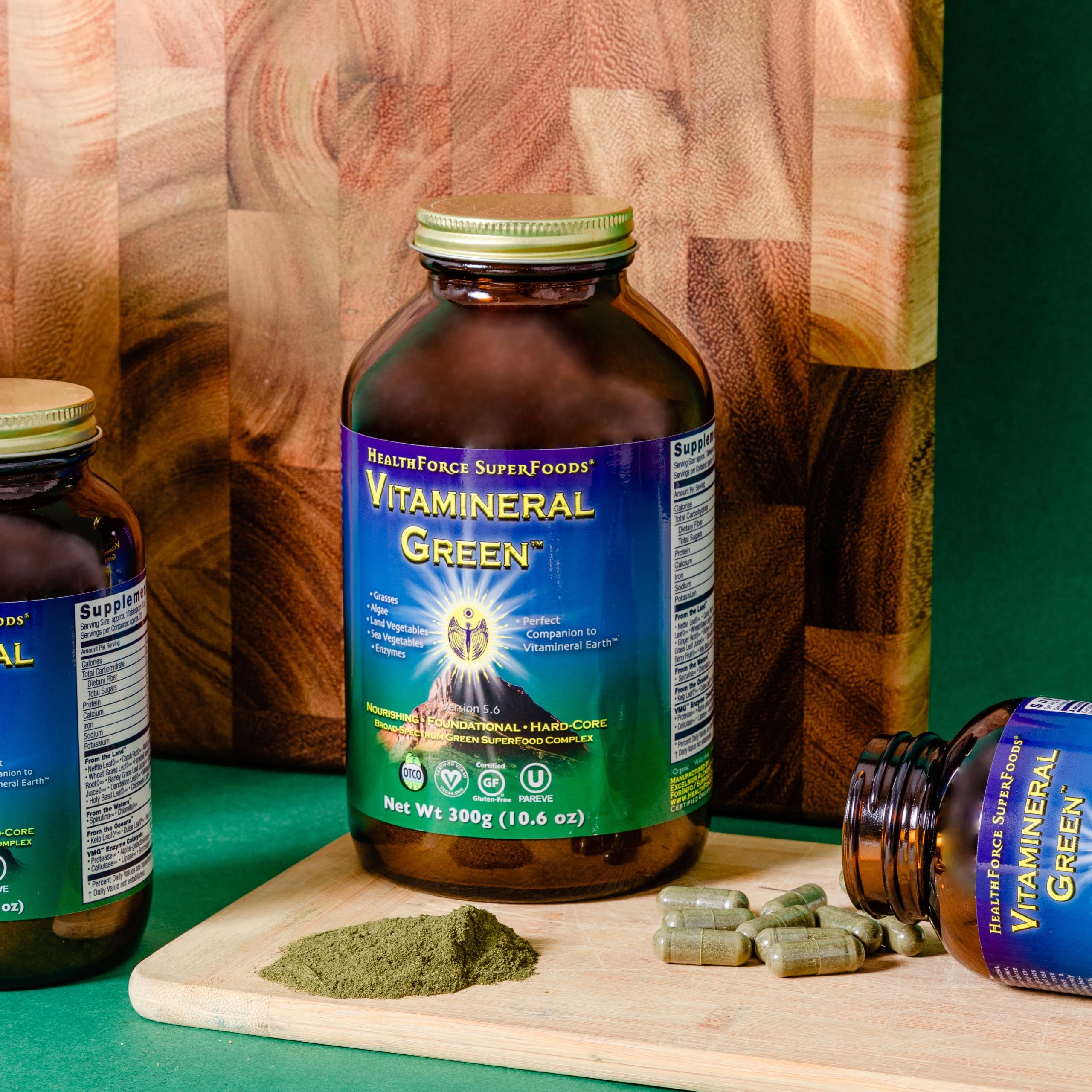 USA-made facility seal beside Vitamineral Green bottle.