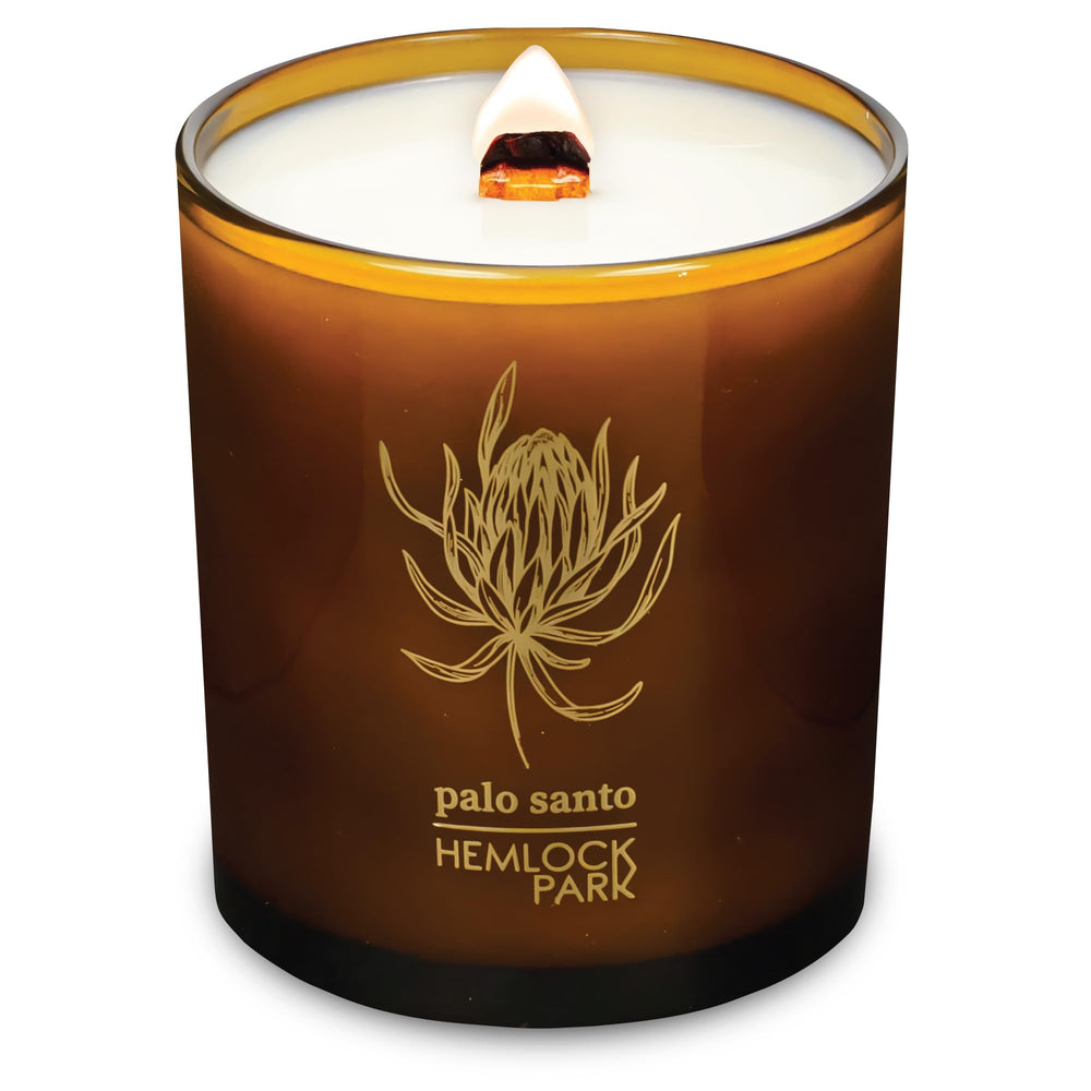 Hemlock Park Amber & Gold candle label shows natural branding and ingredients.