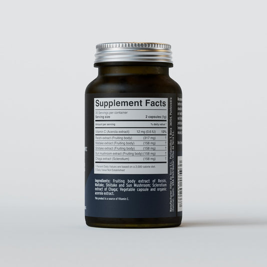 HIFAS DA TERRA Mico-Five capsules close-up highlighting extract powder for immune support.