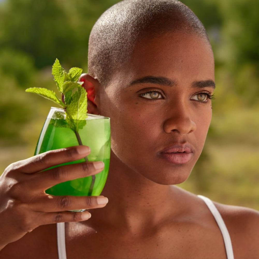 Preparation scene with HigherDOSE Detox Drops before a sweat session