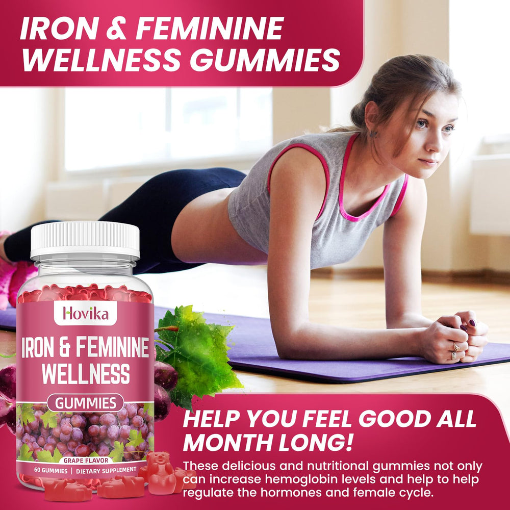 Hovika Iron for Women Gummies daily dose idea with glass of water.