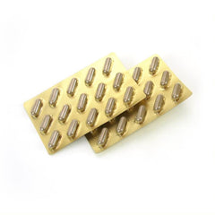 Hsu's Ginseng Japanese Reishi capsules pour demonstrates easy on-the-go use