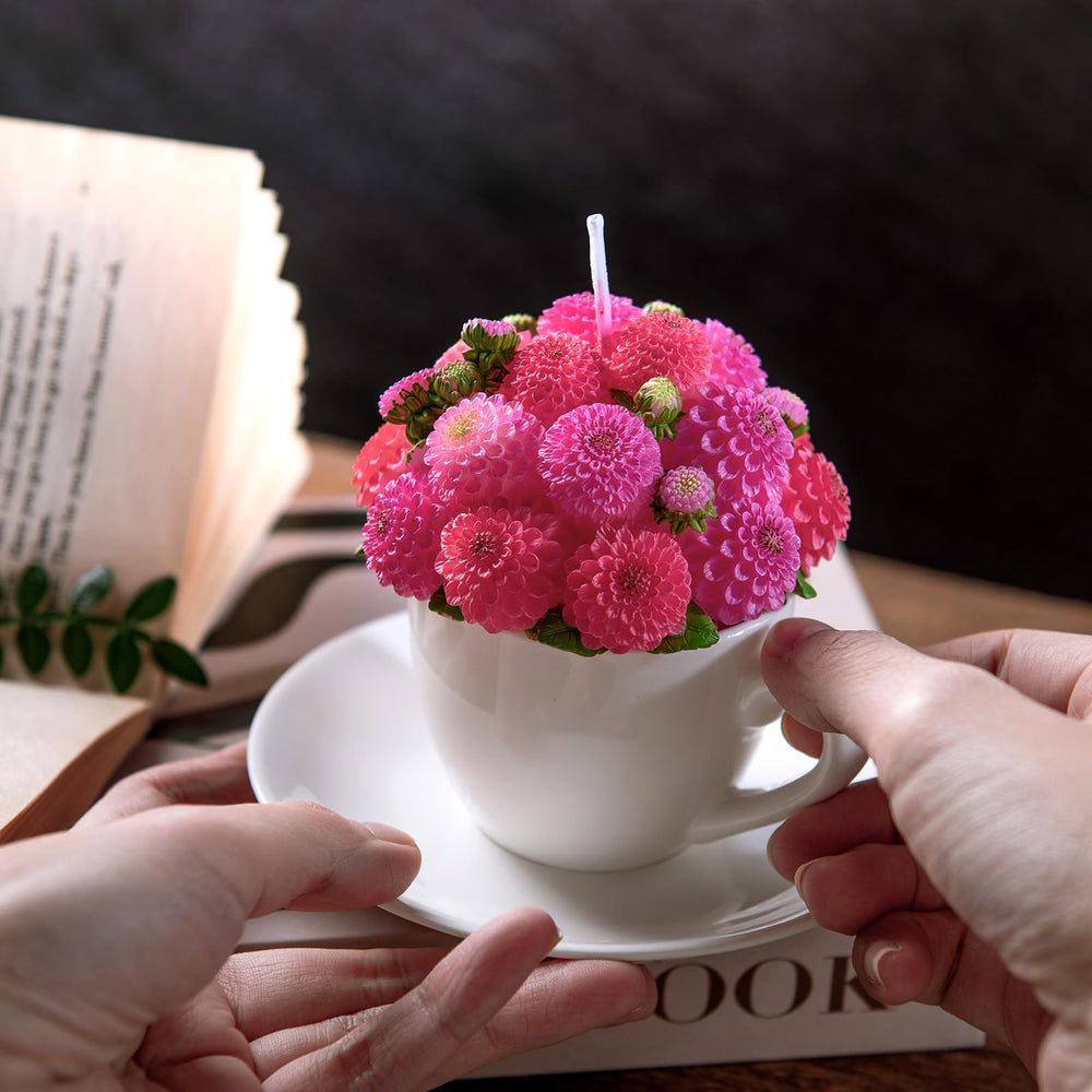 iLikePar Dahlia Bouquet Candle side view, ideal for gifting and home ambiance
