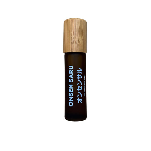 IPPINKA MCT roll-on compact 10ml for on-the-go fragrance.