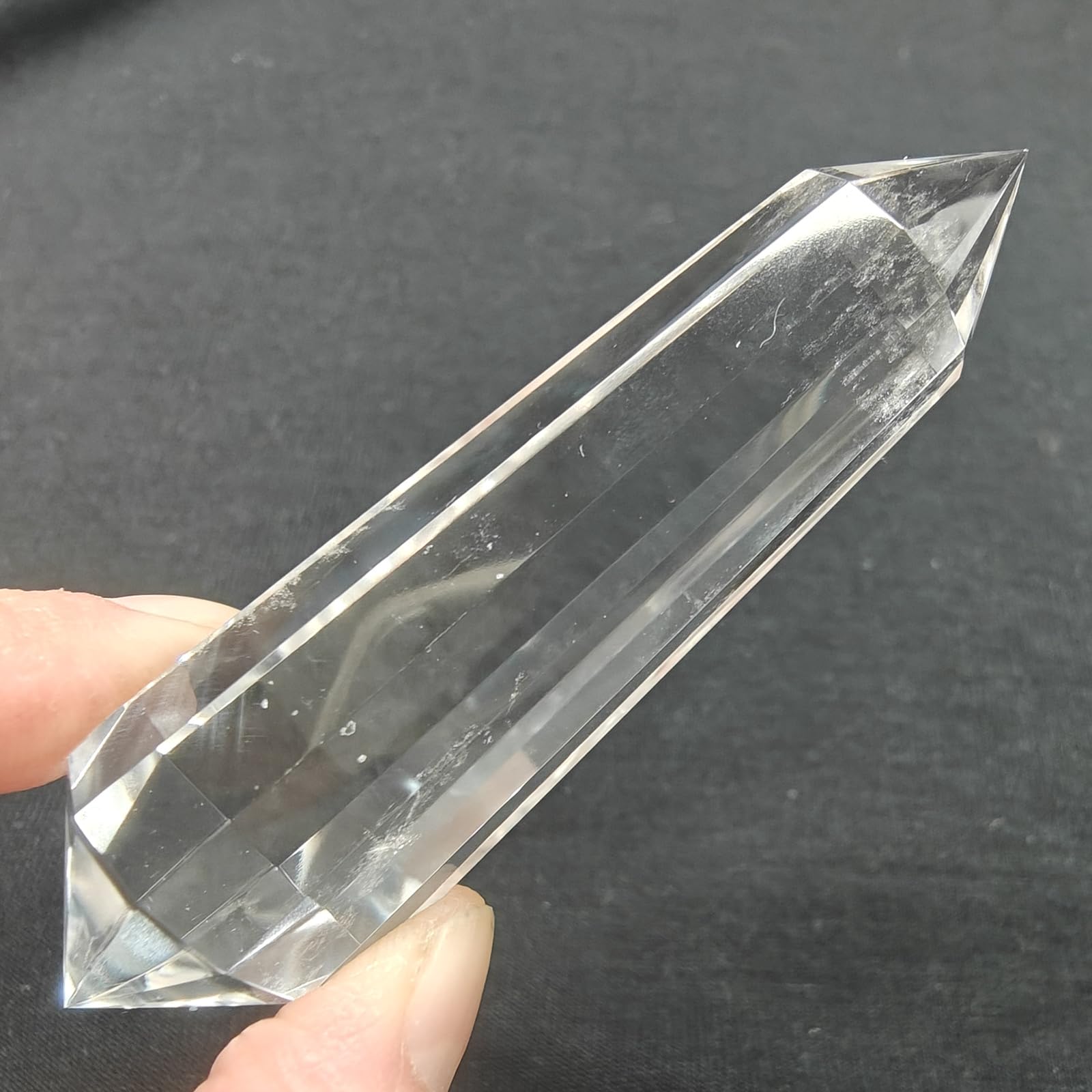 jdflying Vogel crystal wand 12-face clear quartz displayed on desk or altar for positive energy