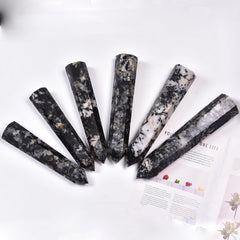 JIC Gem crystal point can enhance home decor with natural color patterns.
