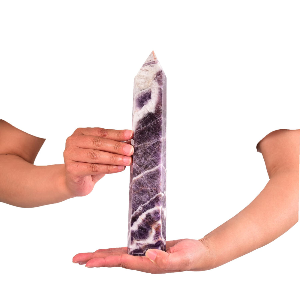 JIC Gem chevron amethyst wand tower in a balanced grid space