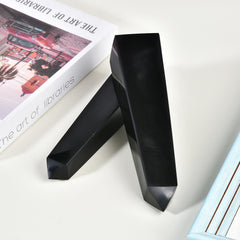 JIC Gem natural obsidian variations highlight unique conduct and texture.