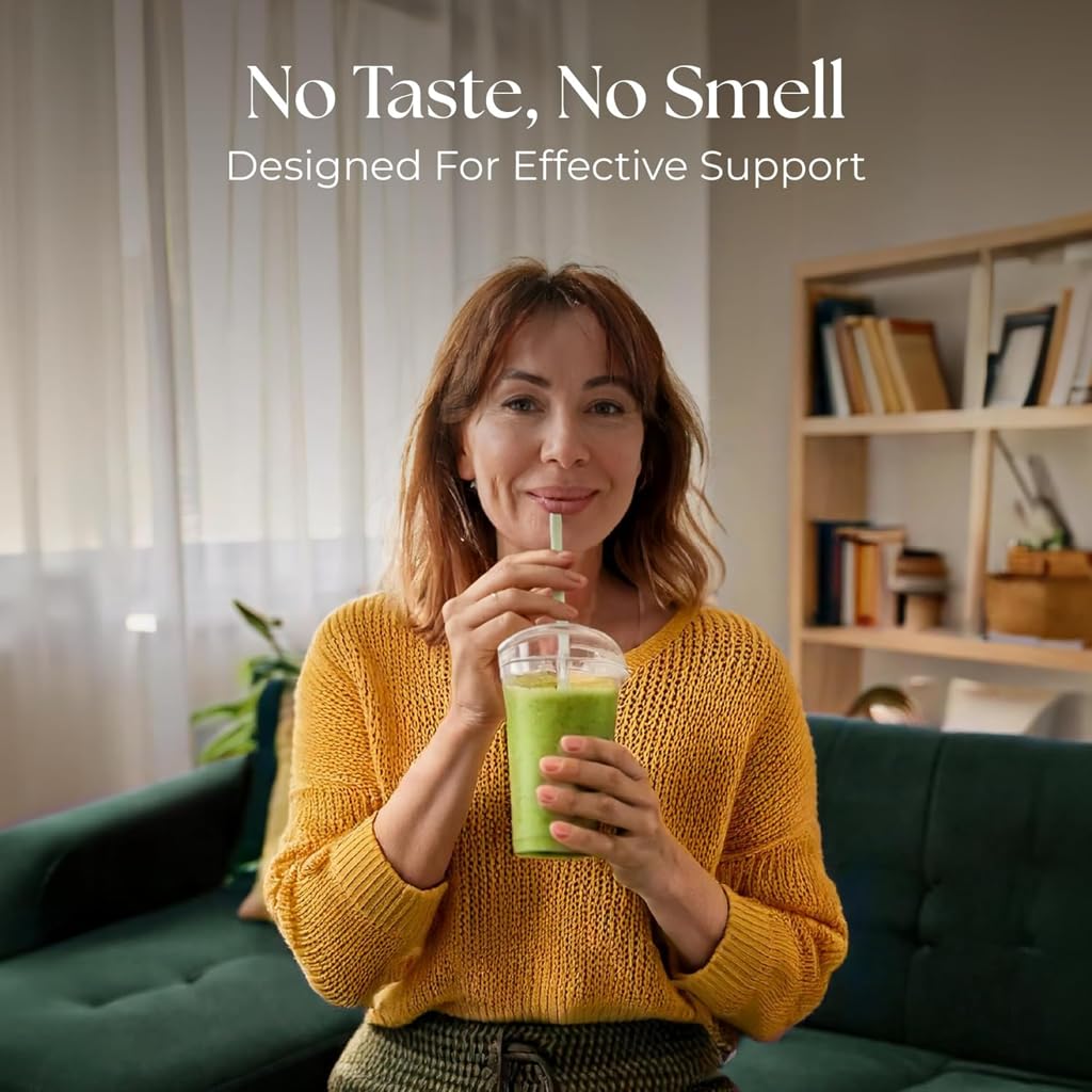 Keppi MCT Oil neutral flavor shown mixing into smoothie.