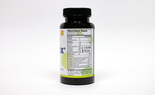 Knadix hemp oil capsules offer easy daily intake with omega-rich nutrition.