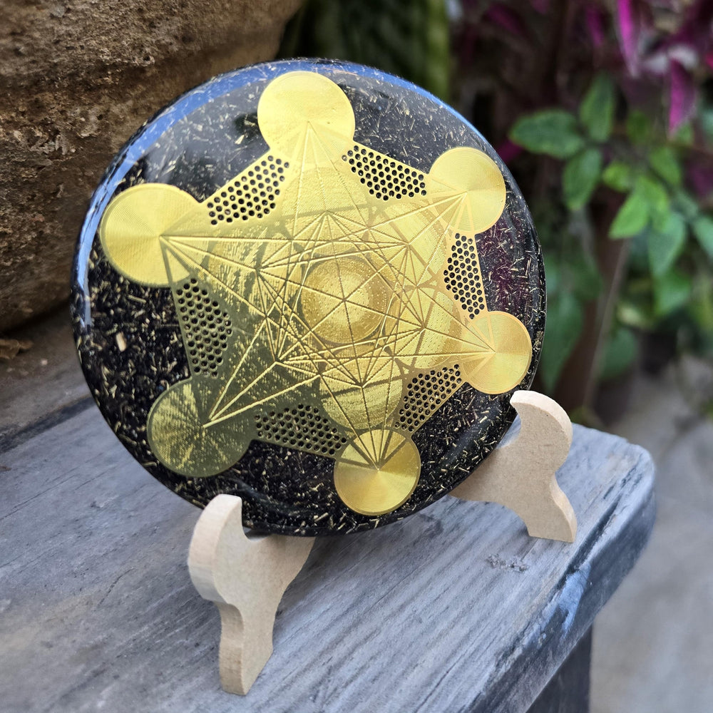 La Alquimia Organica Orgonite Charger emitting 432Hz and 528Hz harmonics