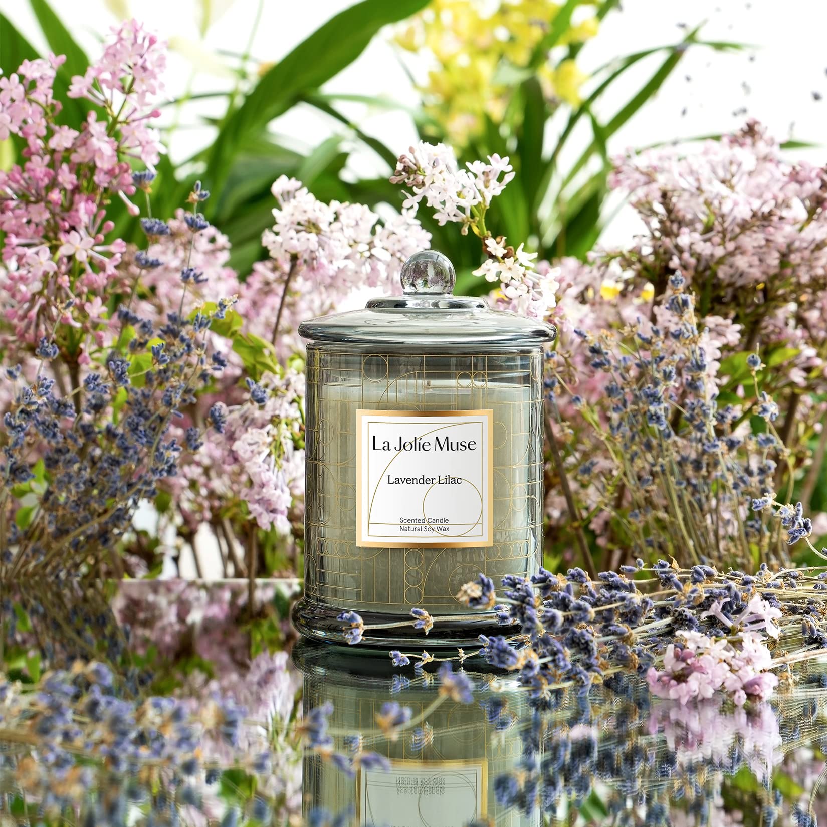 LA JOLIE MUSE Lavender Lilac scent close-up highlighting soothing aroma
