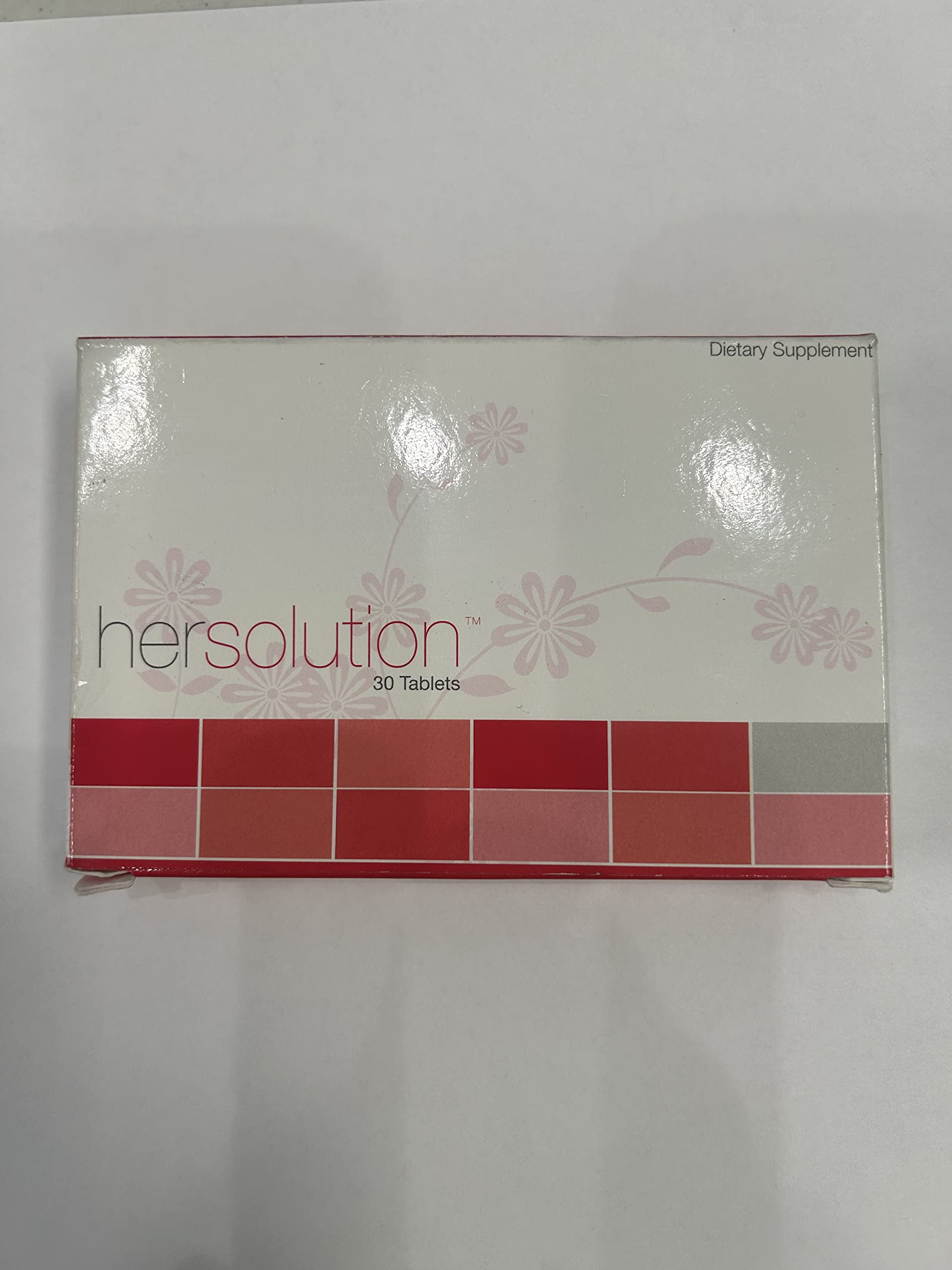 Leading Edge Health Hersolution bottle shows a 1-month supply for daily use.