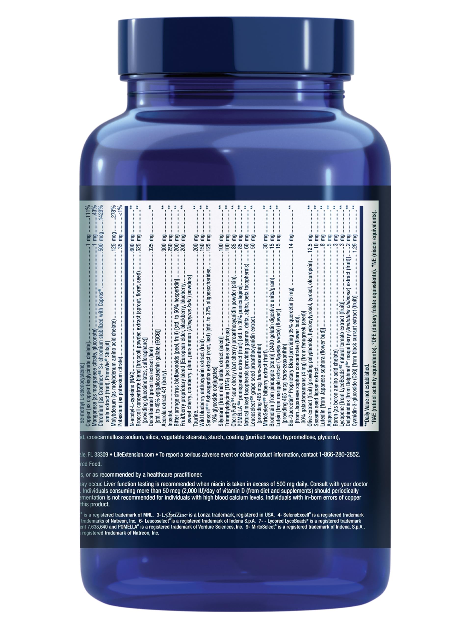 Life Extension Mix label closeup emphasizes fruit and vegetable extracts boosting antioxidant-rich nutrition.