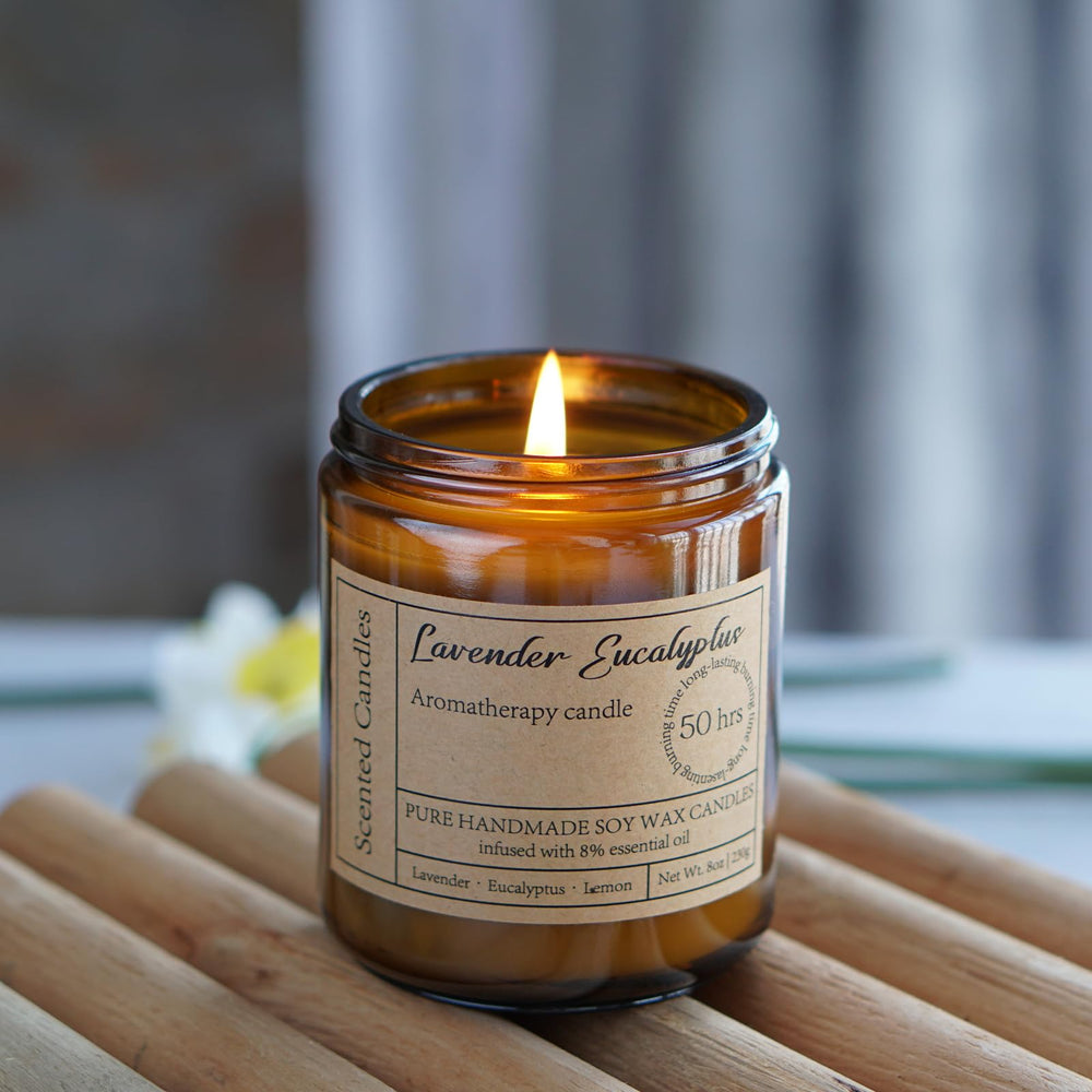 Liofeve Lavender Eucalyptus candles soy wax close-up emphasizes clean burn