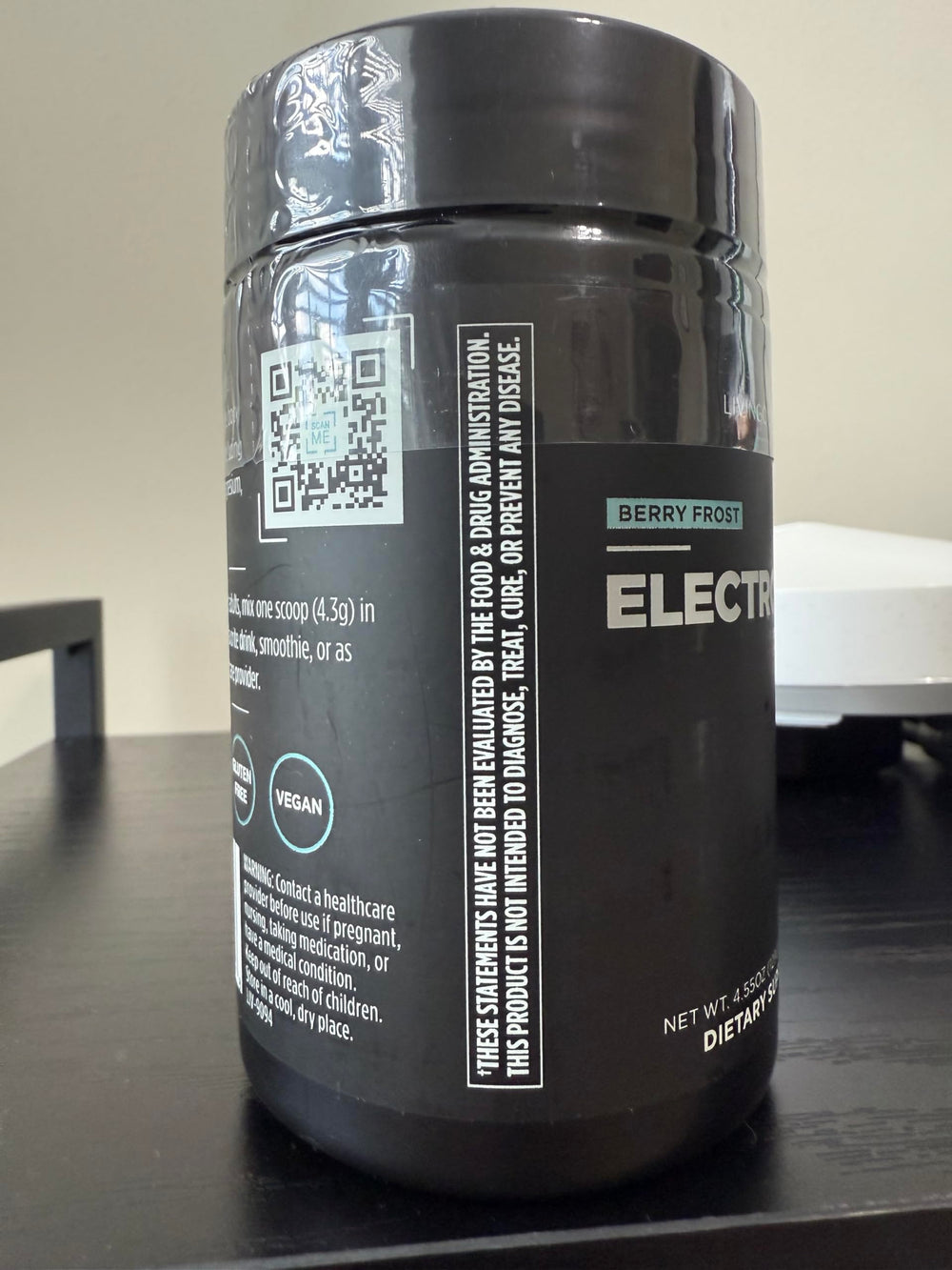 Livingood Daily Electrolytes Powder mixing-glass emphasizes easy mixing with no chalk.