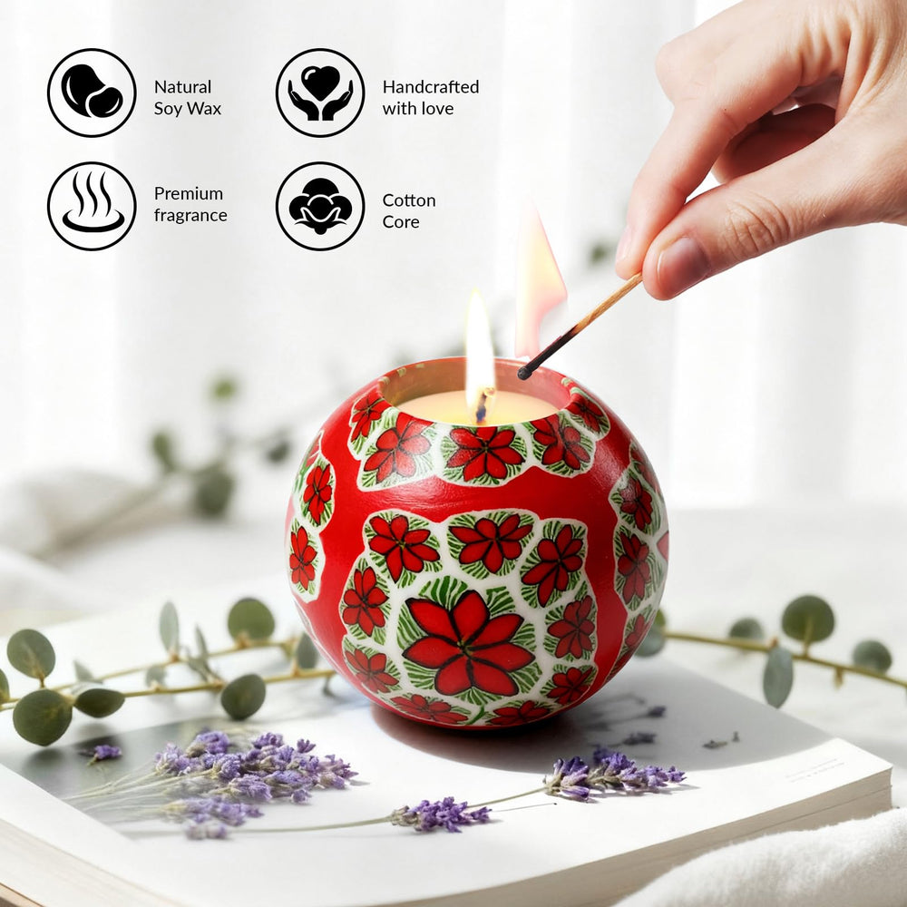LumeTon natural soy wax candle offers floral-fruity aroma for calm moments