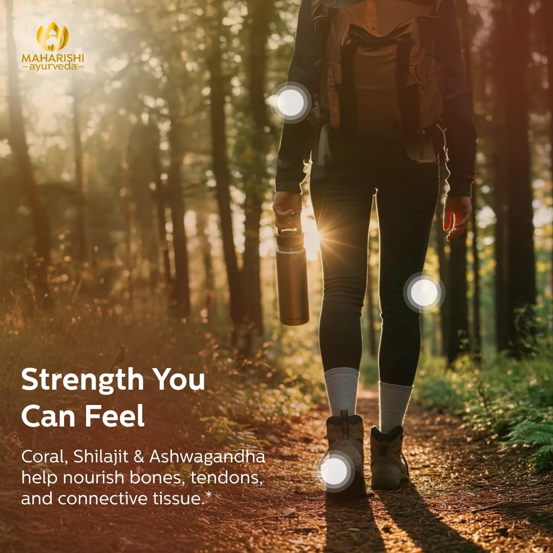 Capsules in hand illustrate convenient daily nourishment for joints.