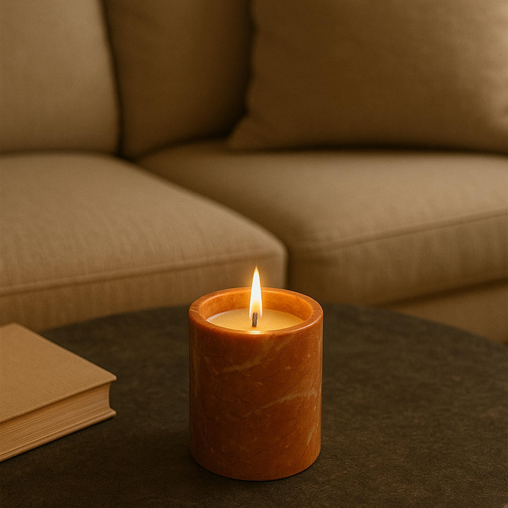 MAYROOM Gift-worthy candle for birthdays or housewarmings.