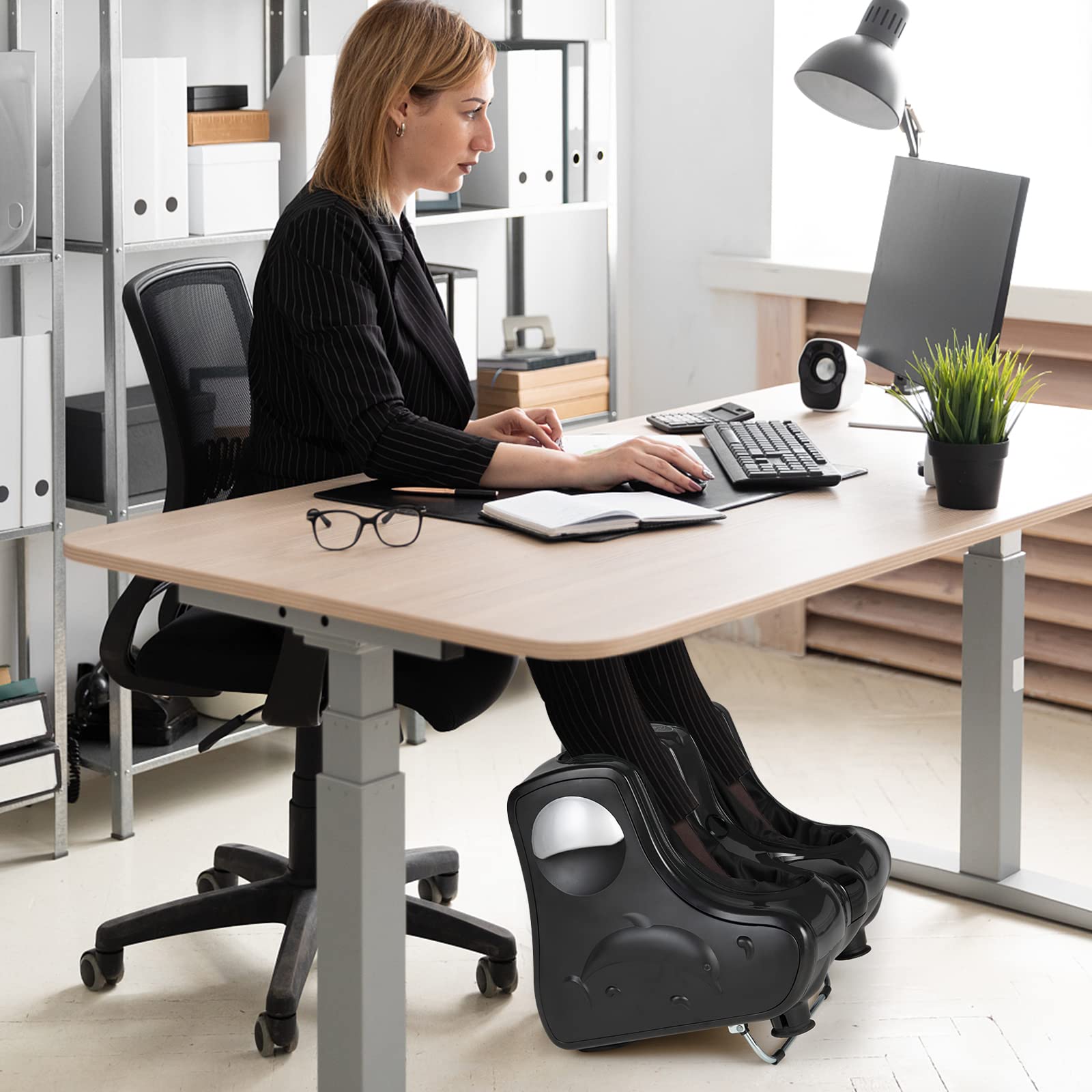 Medimall massager side view showing portable handle