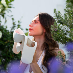 MEGELIN Duo-Lux usage scene illustrating routine skincare at home.