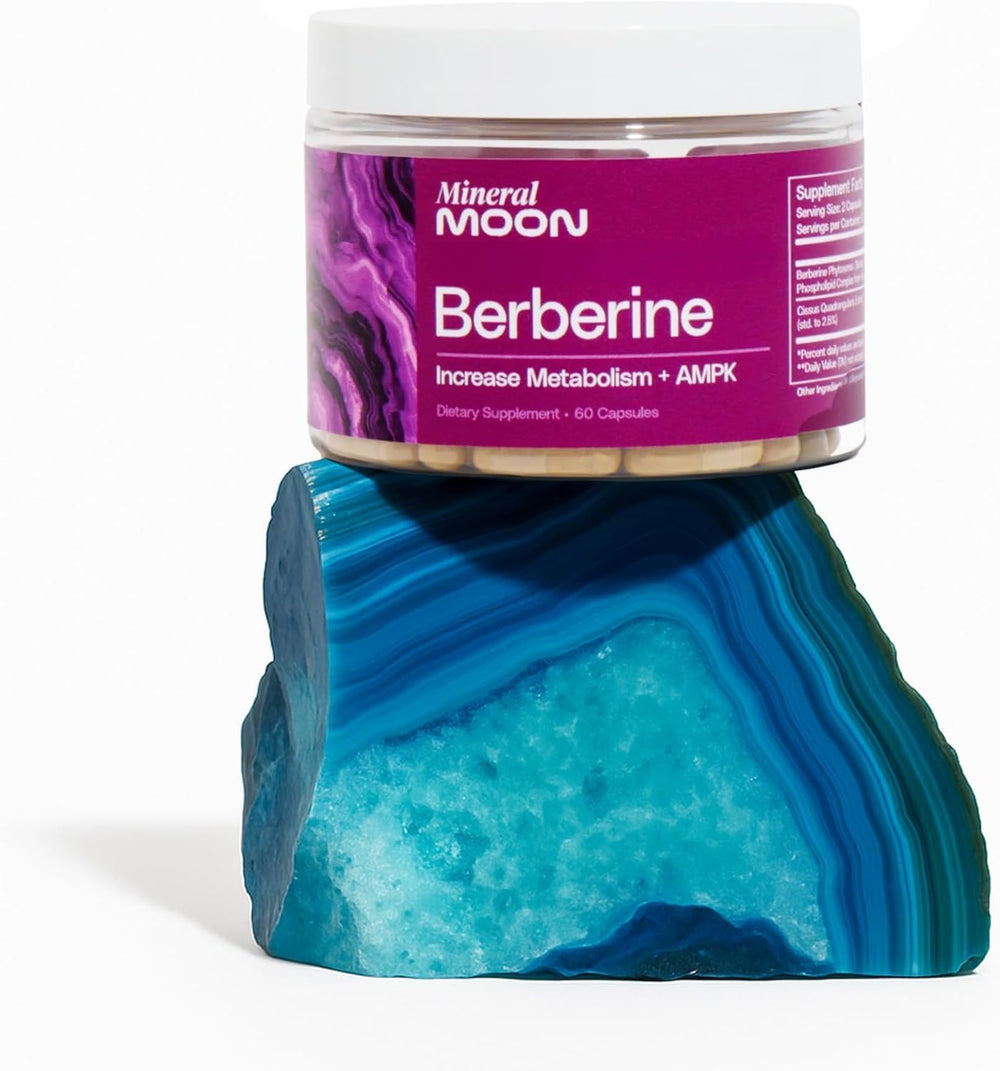 Mineral Moon capsules used during active lifestyle scene.
