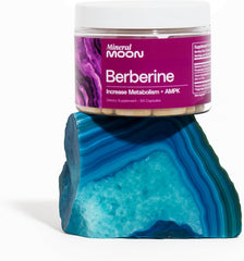 Mineral Moon capsules used during active lifestyle scene.