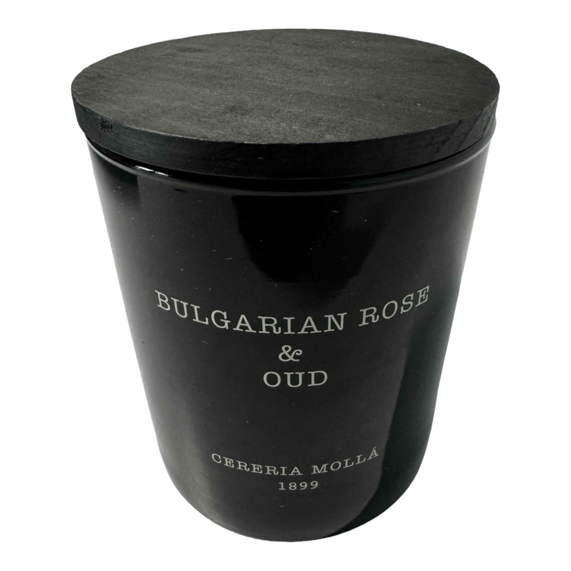 Molla 1899 Bulgarian Rose Oud candle lit creates a refined ambiance.