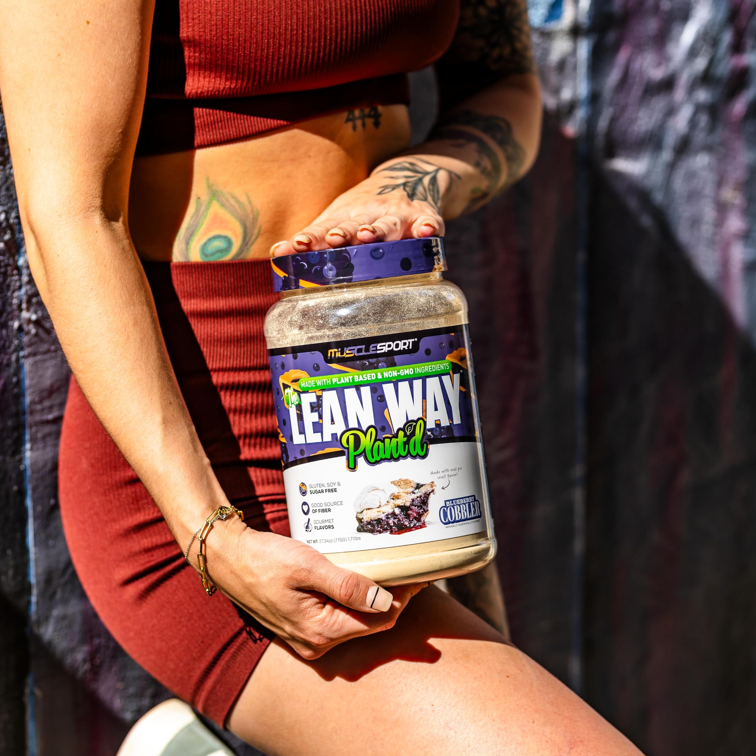 MCT powder and fiber scoop highlight texture and digestion benefits