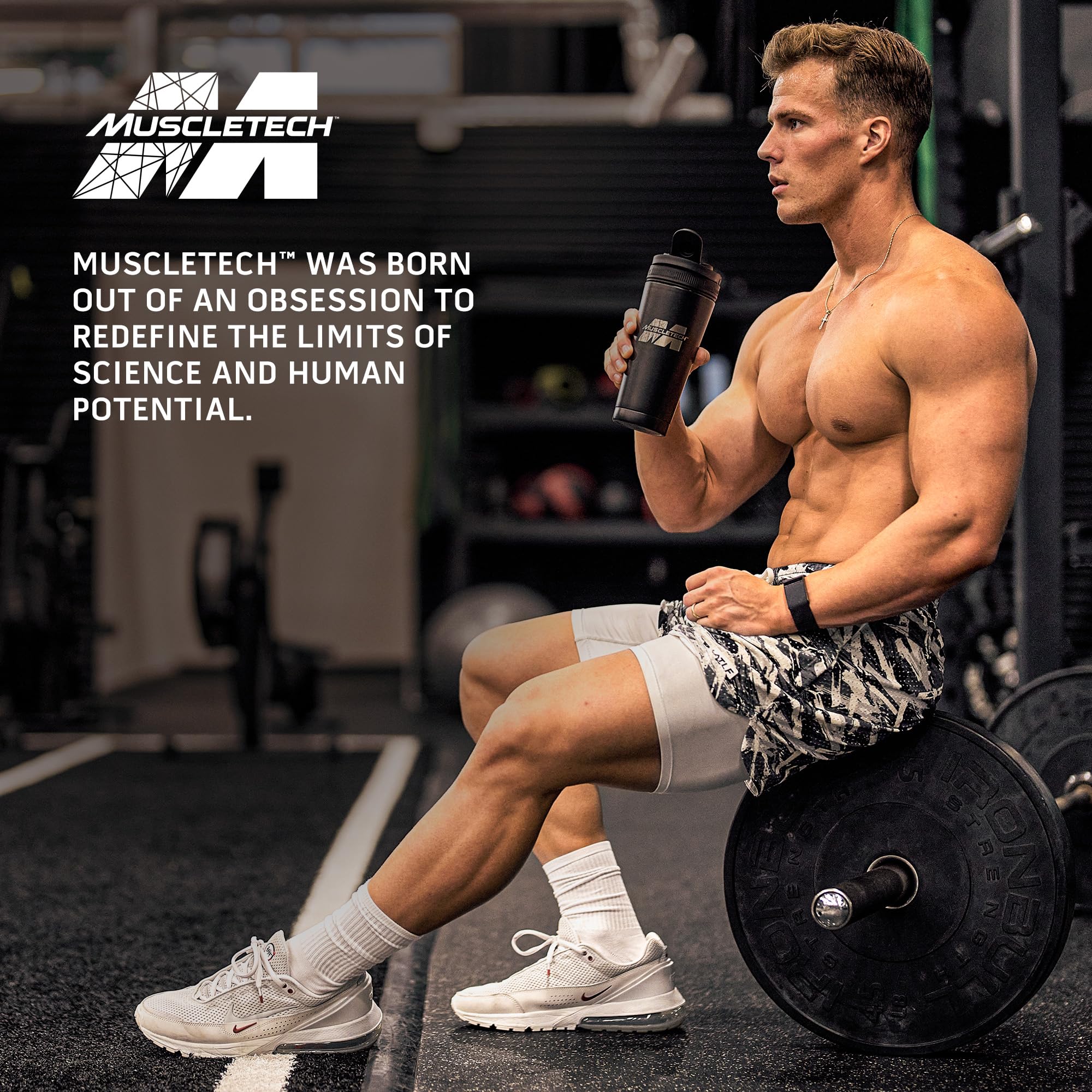 Scoop beside glass of water with MuscleTech Nitro-Tech Whey Gold for lean muscle growth