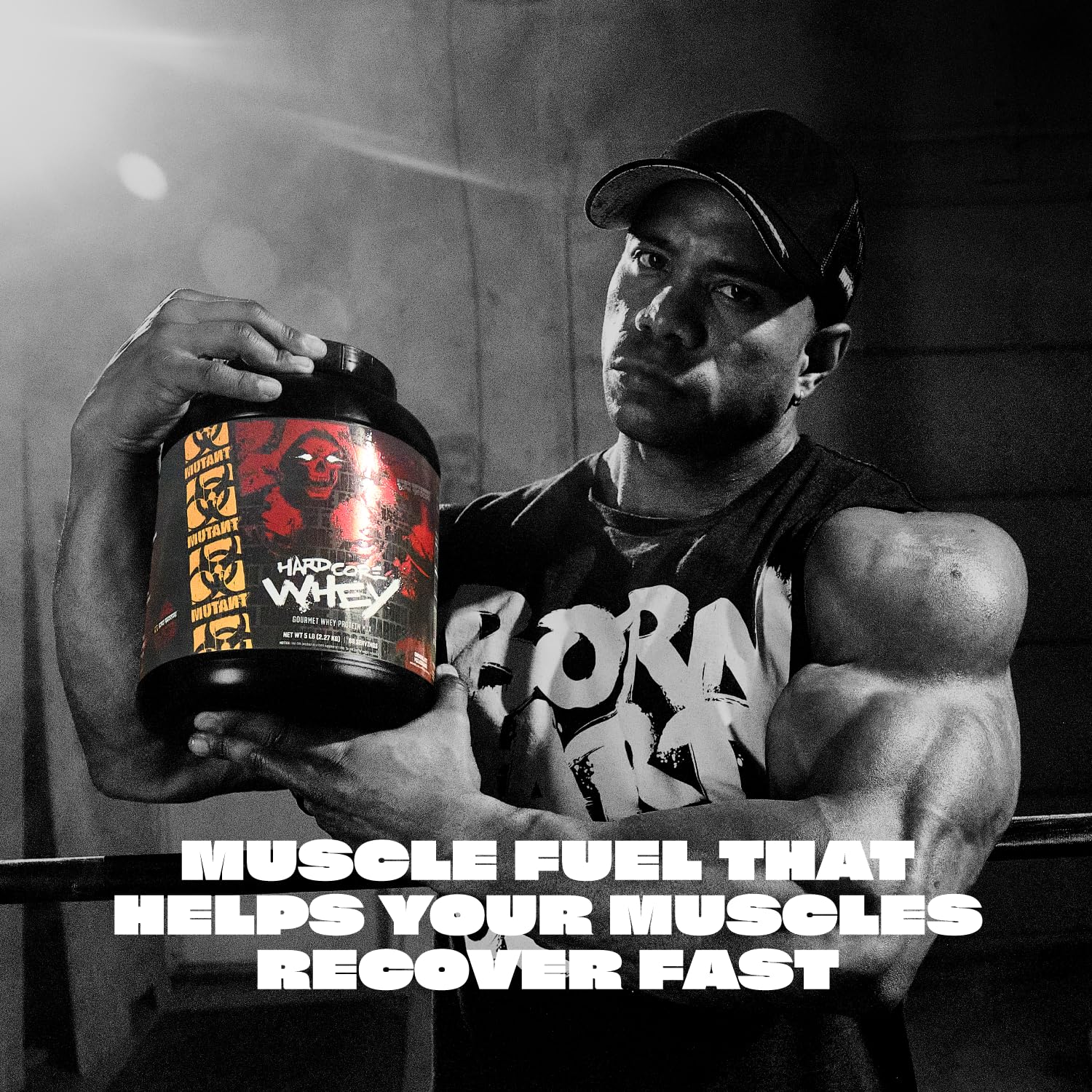 Mutant Hardcore Whey chocolate shake-mixer showing creamy flavor and easy blending