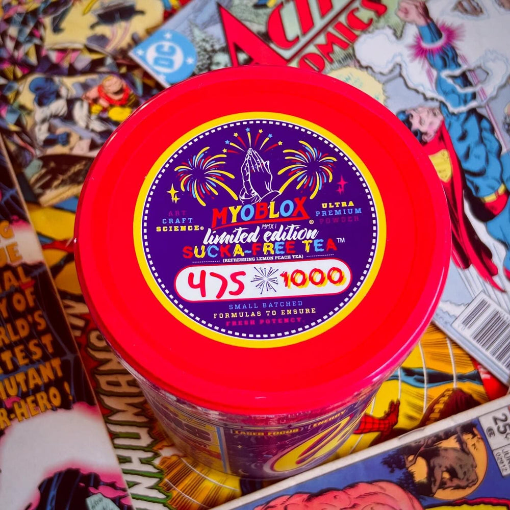 MyoBlox Loco dissolved-mix shows smooth texture ready to sip.