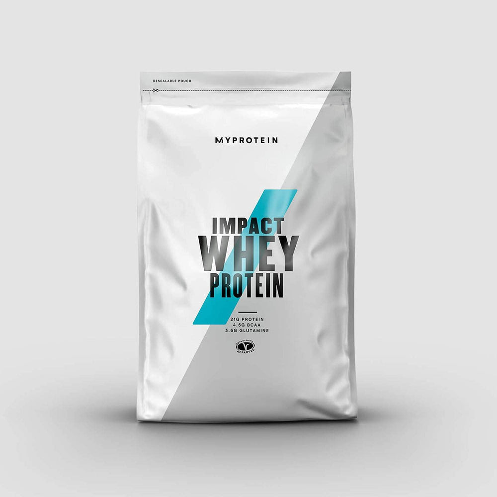 Fruity Cereal flavor powder scoop, convenient daily protein for training days.