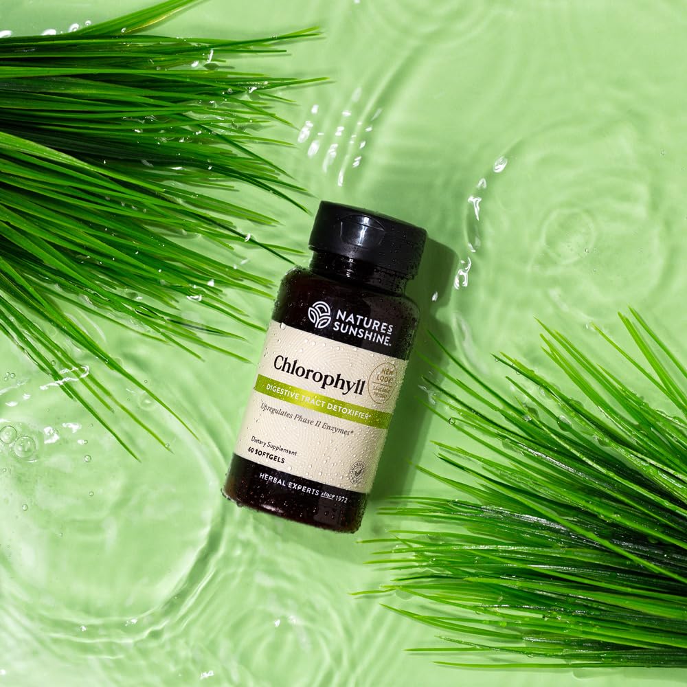 Nature's Sunshine Chlorophyll capsules close-up showing easy-swallow softgels.